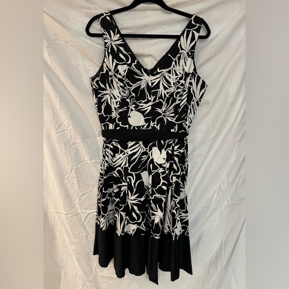 Sleeveless fit and flare cotton blend 
with belt dress